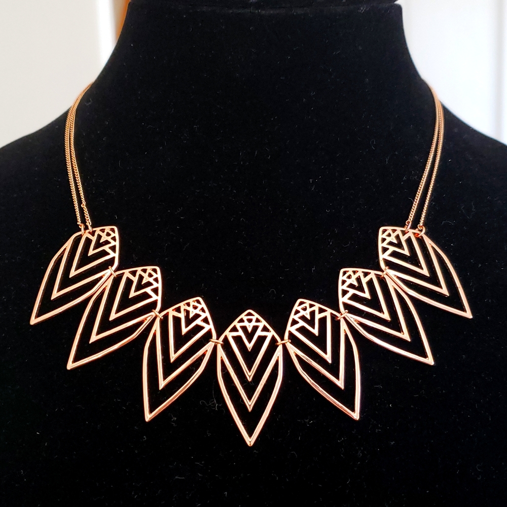 Bib Necklace Gold/Copper Tone